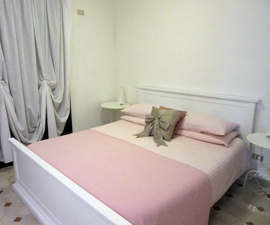 Zara Apartment Treviso 0*,